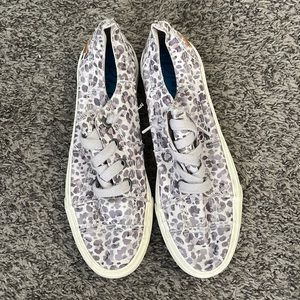 Western style shoes